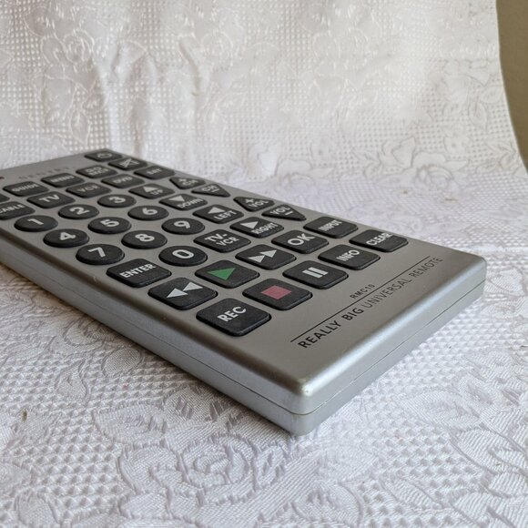 Sentry RMC10 Universal Jumbo Remote Control - Picture 6 of 11